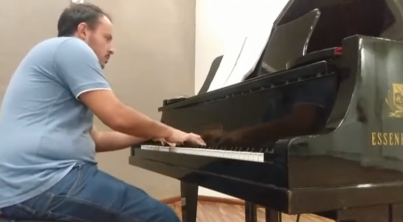 Beethoven Sonata Op.2 nº3, 1º movimento, por Cássio Manoel Viante