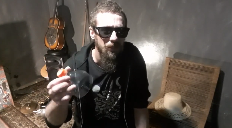 A Banda de um Homem Só #8 Trompete de garrafa Pet