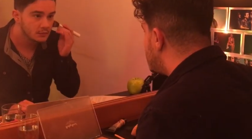 Web Hamlet ou O mundo inteiro é um palco