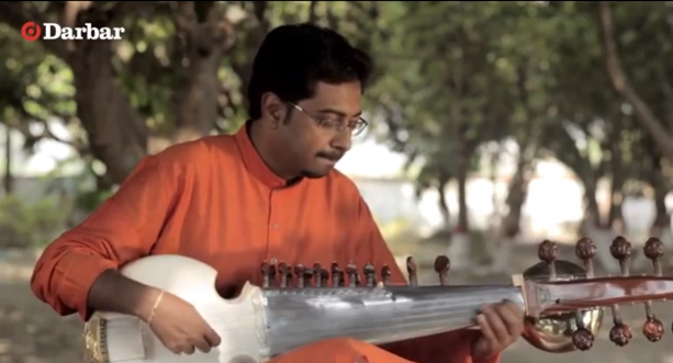 A música como escuta da natureza: a Raga indiana e o toque da viola Rio Abaixo